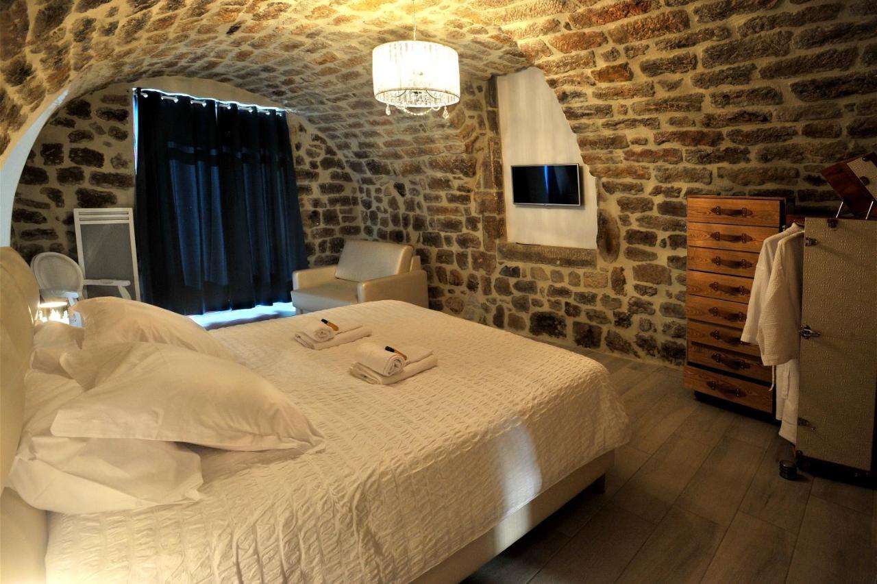 Chambre D'Hote Avec Jacuzzi Sanilhac  Exteriör bild